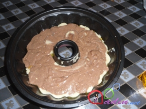Qatlaşdırılmış südlü keks (foto-resept)