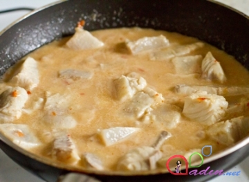 Kokos südündə balıq şorbası (foto resept)