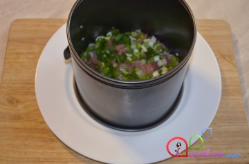Qızıl balıqlı salat (foto resept)
