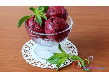 Meyvəli dondurma (foto resept)