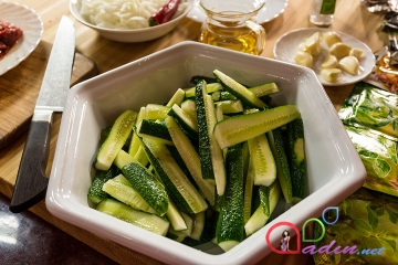 Koreyasayağı salat (foto resept)