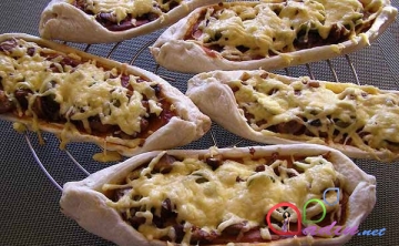 "Qayıq" pizzası