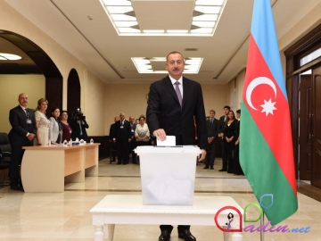 Prezident İlham Əliyev və xanımı referendumda səs veriblər