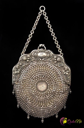 1800-cü ilin əl çantaları
