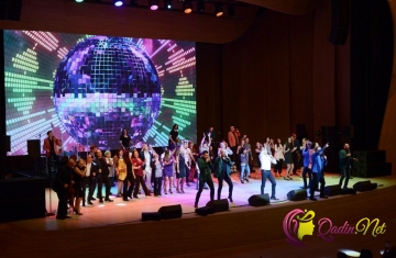 Mehriban Əliyeva konsert izlədi - FOTO
