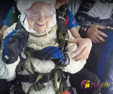 102 yaşlı qadın paraşütlə tullandı - FOTO