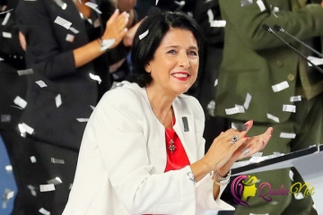 Gürcüstanın ilk qadın prezidenti and içdi