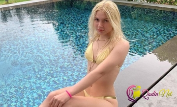 Aleyna bikinili FOTOsunu paylaşdı