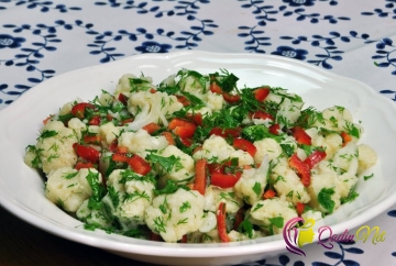 Gül kələmi salatı (foto-resept)