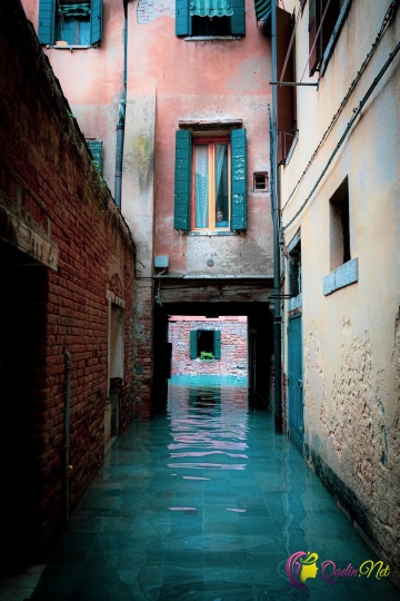 Sel qurbanı Venesiya