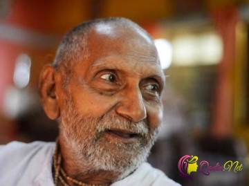 Dünyanın ən yaşlı adamı pasportunu təqdim etdi - FOTO