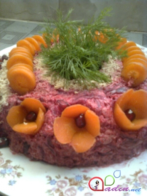 Narlı-çuğundurlu salat (foto resept)
