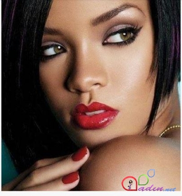 Rihannanın makiyaj sirləri