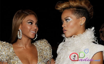 Rihanna və Beyons oğurluqda ittiham olunur.