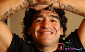 Maradona yenə heyrətləndirdi