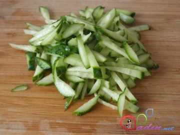 Kələmli toyuq salat (foto resept)