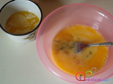 Soğanlı - yumurtalı piroq (foto resept)