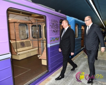 Prezident İlham Əliyev Bakı Metropoliteninin retro vaqonları ilə tanış olub - FOTO