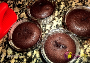 Şokoladlı yanardağ keksi (foto resept)