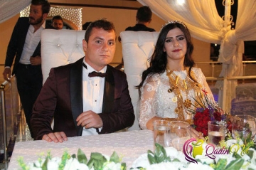 Gəlinə üç kiloqram qızıl taxdılar - FOTO