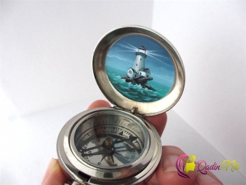 Kompaslara çəkilmiş miniatür rəsmlər