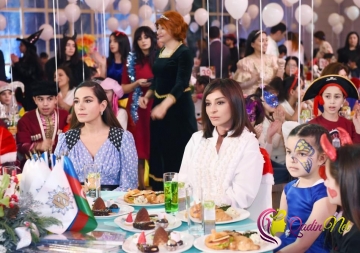 Mehriban Əliyeva qızları ilə bayram şənliyində - FOTO