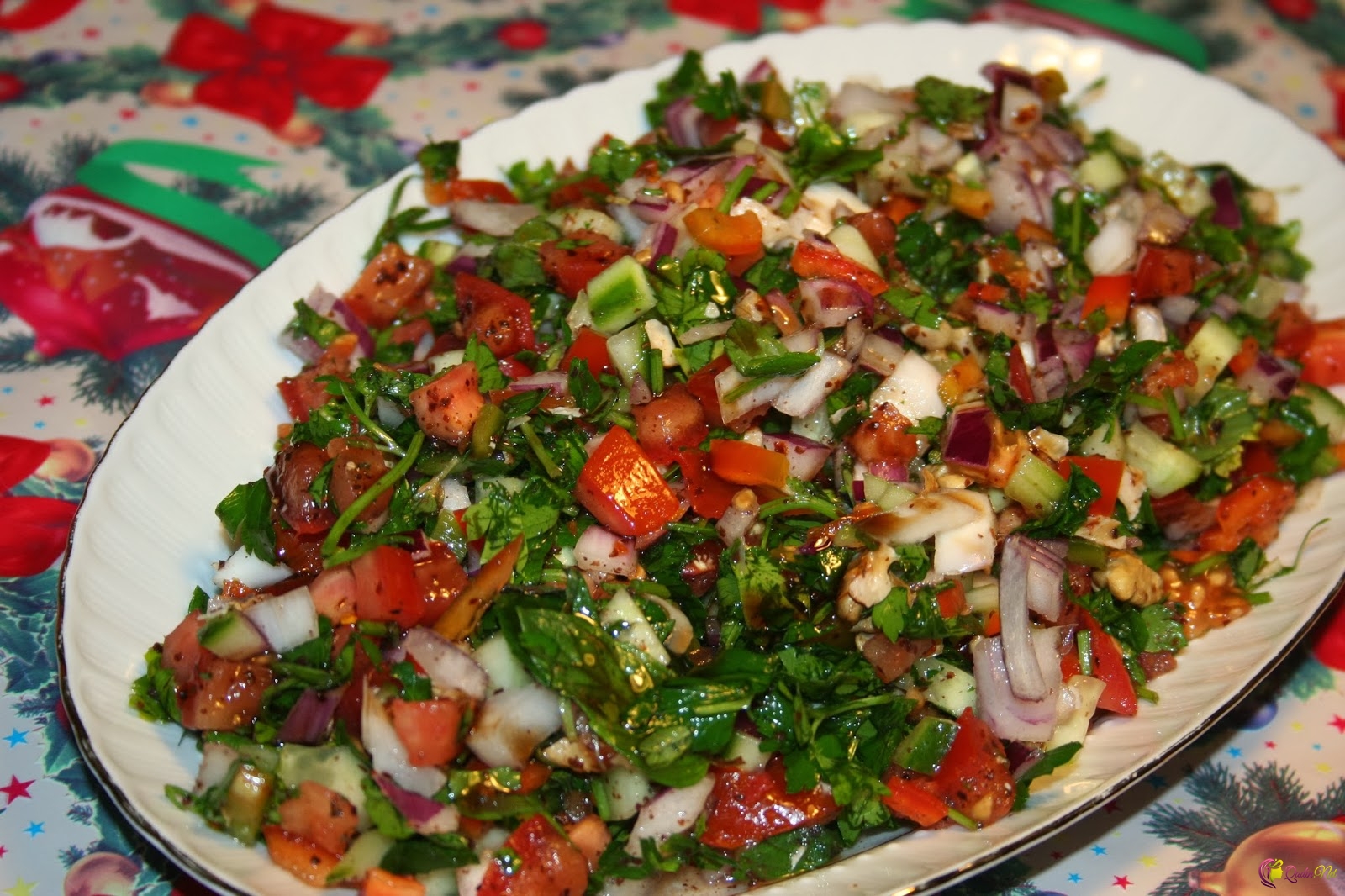 Салат халяль. Говурдак салат. Турецкий салат. Салат кавказский.