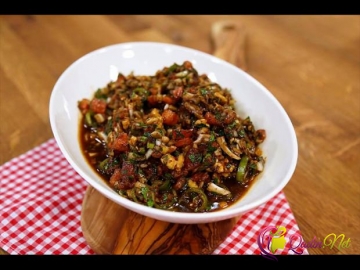 Narşərab souslu salat (foto resept)