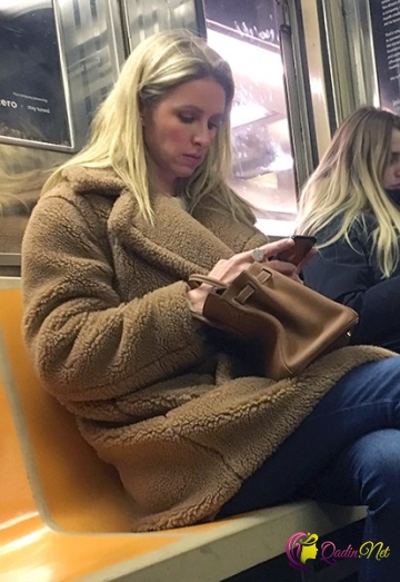 Milyarderin qızı metroda - FOTO