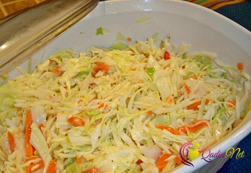 Kələm salatı (foto-resept)