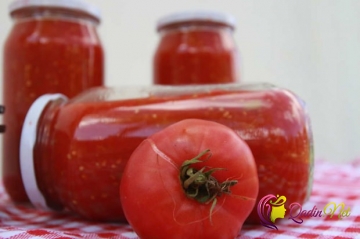 Evdə pomidor konservi (foto-resepti)