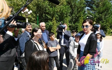 Mehriban Əliyeva və qızı Şamaxıda - FOTO