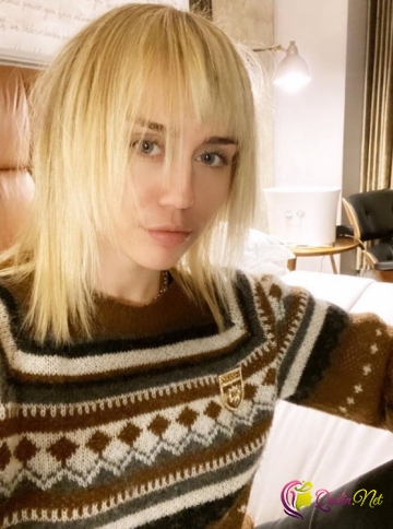 Mayli Sayrus Yemi İmicdə-FOTO