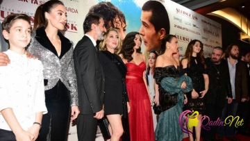 Ebru Şahin film galasında-FOTO
