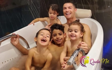 Ronaldo uşaqları ilə 