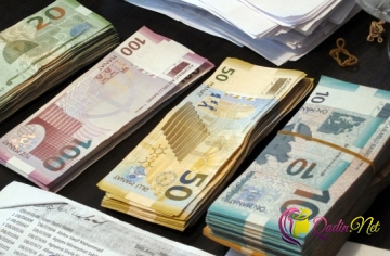 Nazirlər Kabineti rəsmisi kreditlərin ödənilməsi məsələsindən danışdı - RƏSMİ