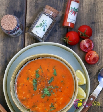 Düyülü pomidor şorbası (foto-resept)