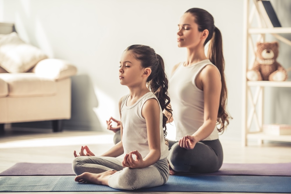 3 преимущества йоги в жизни детей