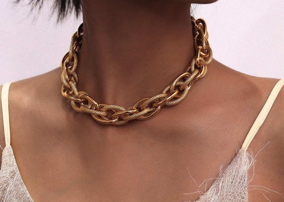 Thick chain fashion